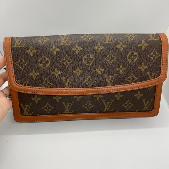 Authentic Louis Vuitton Pochette Damme GM - Picture 2 of 14